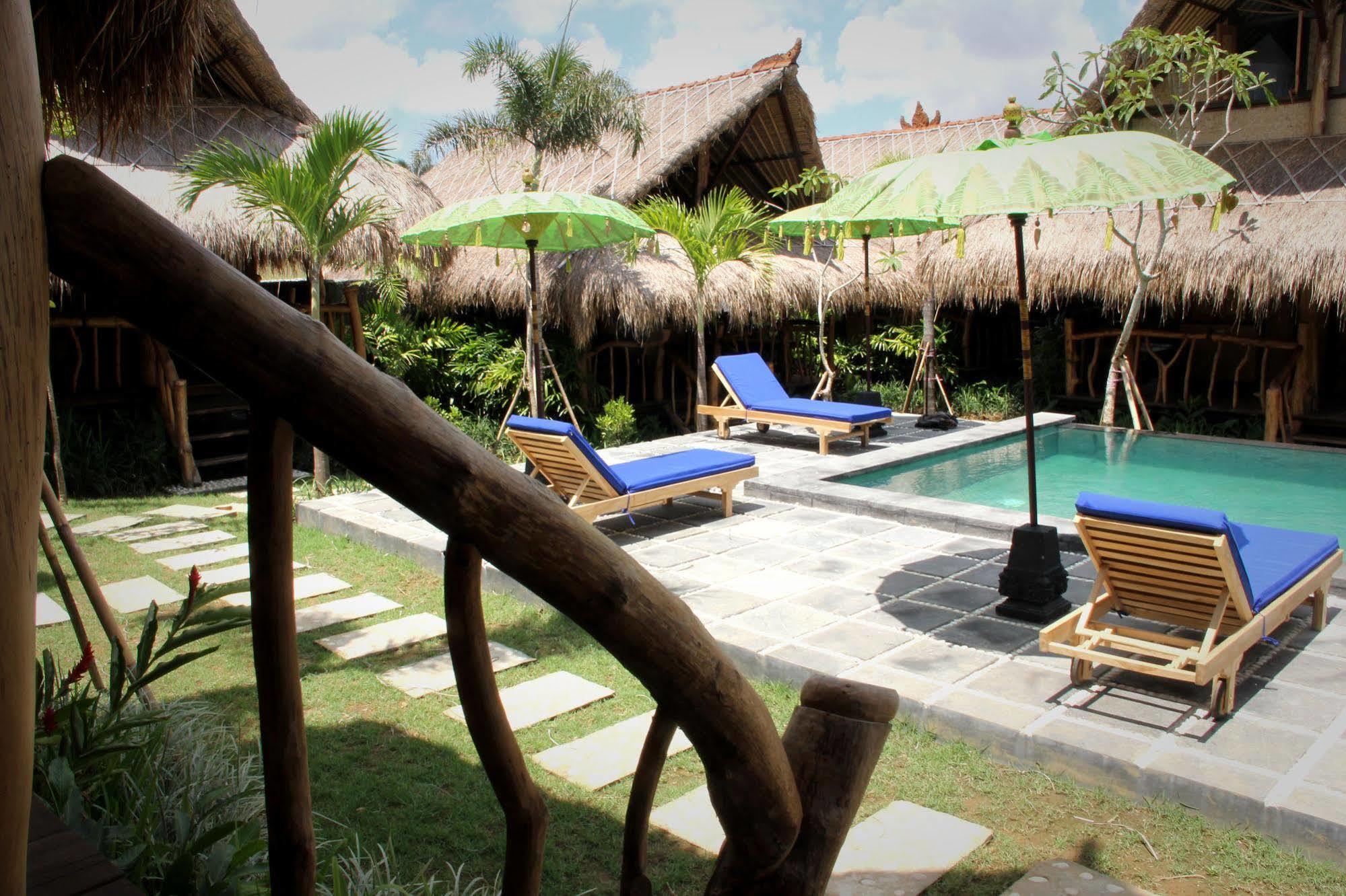 The Calmtree Bungalows Canggu Esterno foto